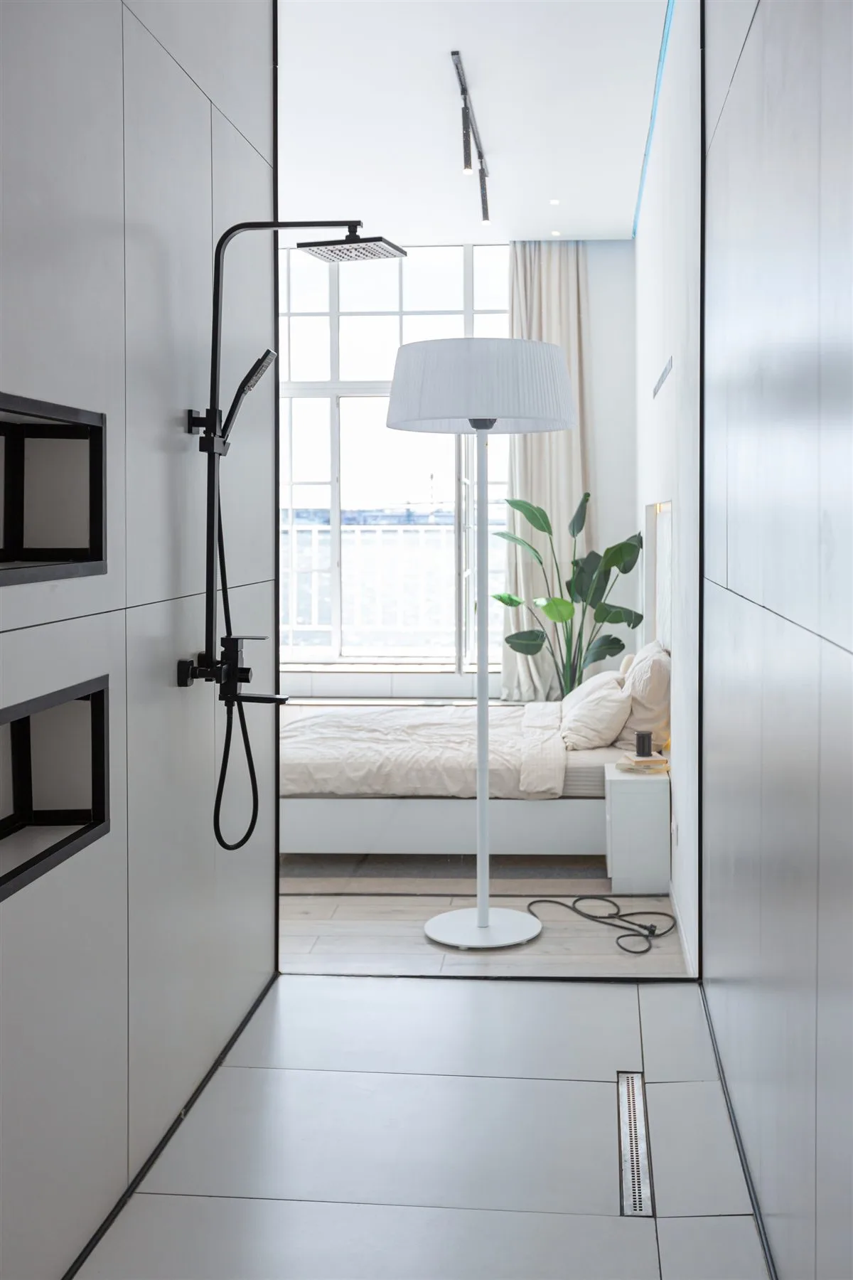 Design reference showing a low shower entry and built-in seating